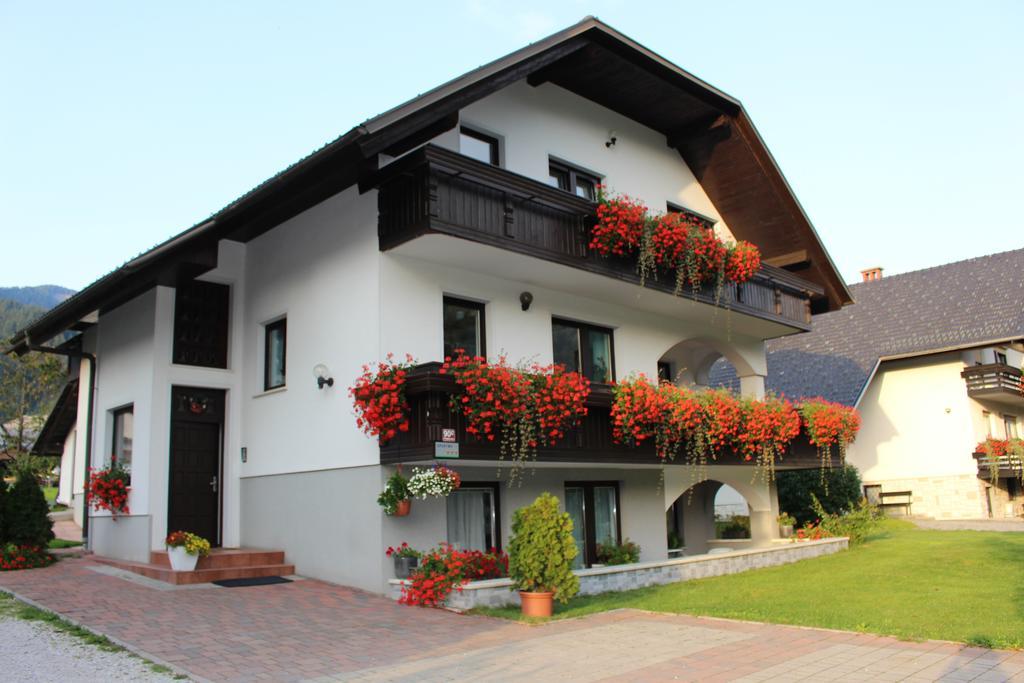 Apartma Marzic Kranjska Gora Exterior photo